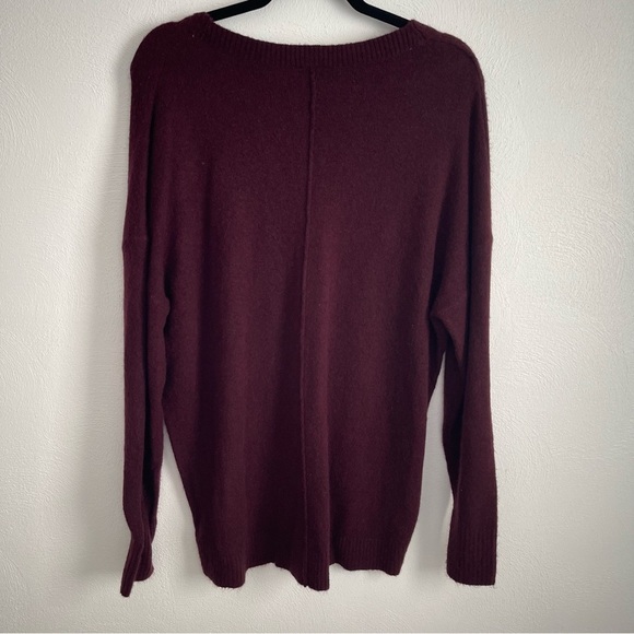 NWT wool blend Express burgundy v neck sweater oversized size medium - Picture 5 of 8